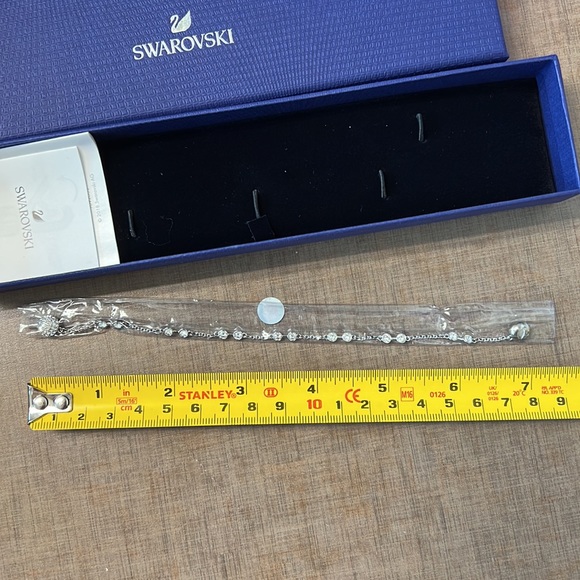 ✨SWAROVSKI✨ Stone Bracelet - Brand New - M - Picture 3 of 6
